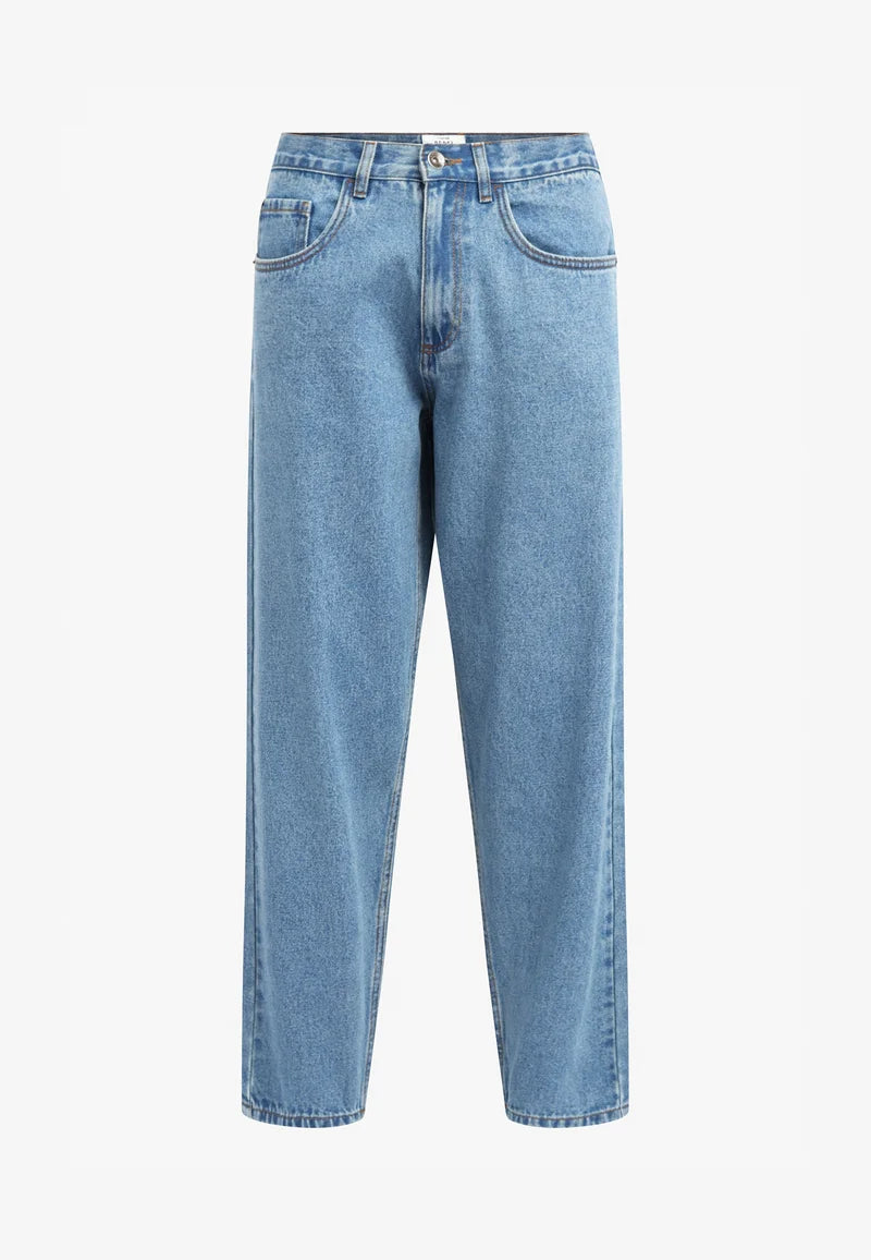 Modische Herrenjeans